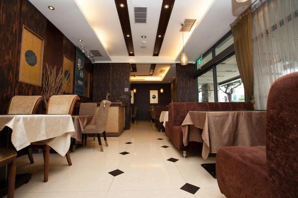 Mila Hotel Taichung Exterior photo